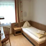 Hotell Hubertus Mit Erlebnislandgasthof Reitherwirt 3*