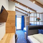 Hubertus Mit Erlebnislandgasthof Reitherwirt 3* Kitzbühel