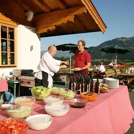 Hubertus Mit Erlebnislandgasthof Reitherwirt 호텔