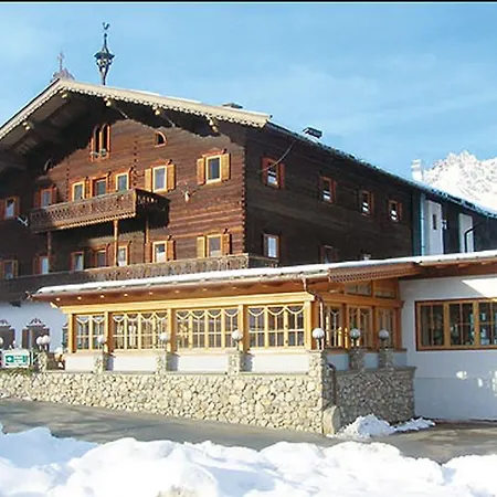 Hubertus Mit Erlebnislandgasthof Reitherwirt 호텔 3*
