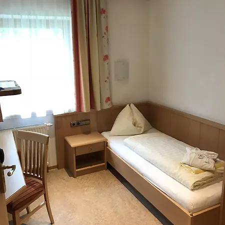 호텔 Hubertus Mit Erlebnislandgasthof Reitherwirt 3*