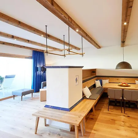 Hubertus Mit Erlebnislandgasthof Reitherwirt 호텔 3*
