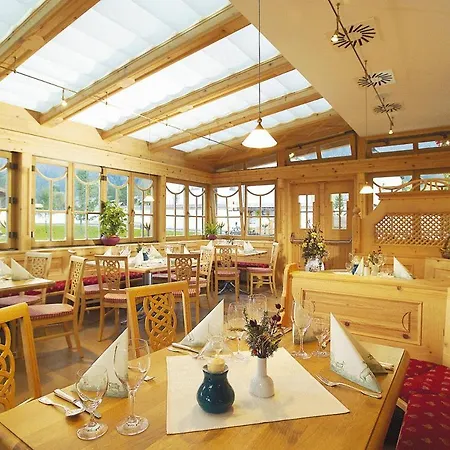 Szálloda Hubertus Mit Erlebnislandgasthof Reitherwirt Kitzbühel